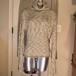 Saggy turtleneck sweater